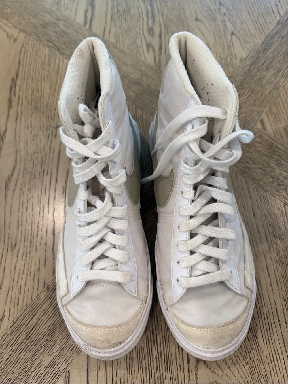 Nike Women’s White and Light Gray High-Top Sneakers